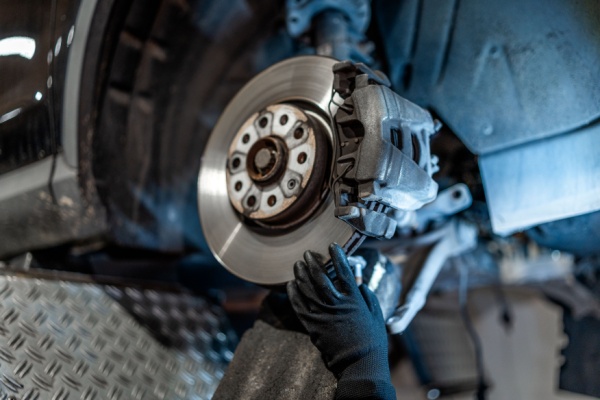 indice-du-volume-des-ventes-dans-le-commerce-et-la-reparation-automobile-–-annee-2025
