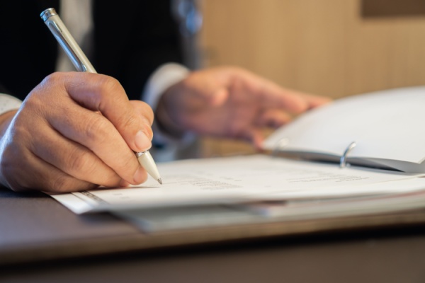 tarifs-des-greffiers-des-tribunaux-de-commerce-–-prestations-relatives-au-registre-–-2024-2026